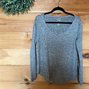 Light weight V neck sweater